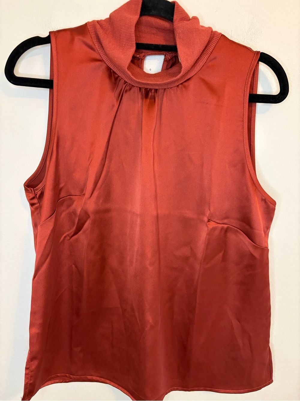 Bailey 44 NWT Satin Mock Neck Sleeveless Blouse Rust Orange S